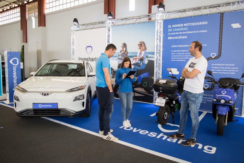 salon vehiculos electricos de Canarias
