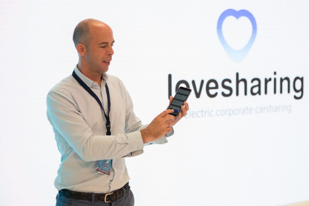 salon vehiculos electricos de Canarias